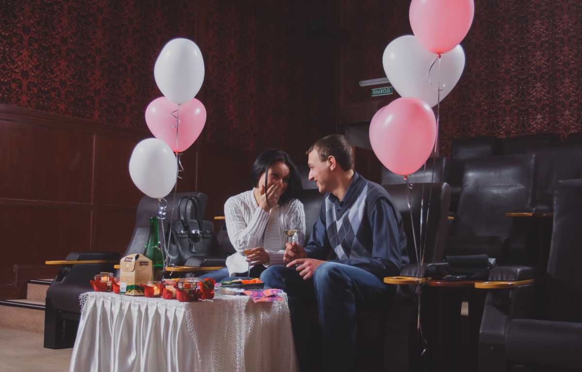 Романтическое свидание в кинотеатре в Саратове